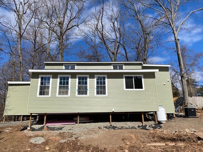 Primary Photo - 67 Fernwood Ln