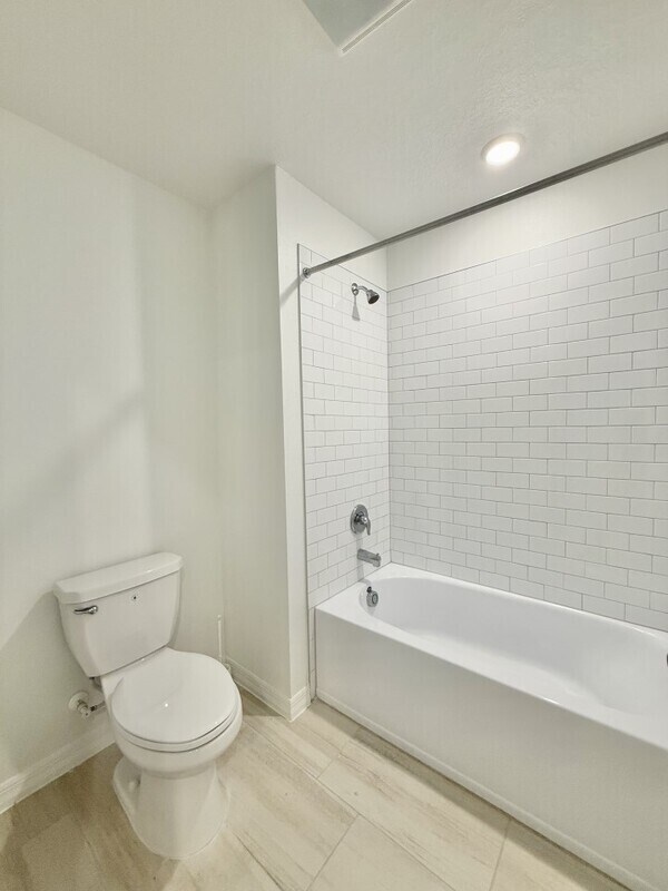 Building Photo - 3521 Great Pk Ct