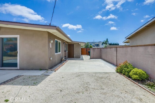 Building Photo - 6701 Trask Ave