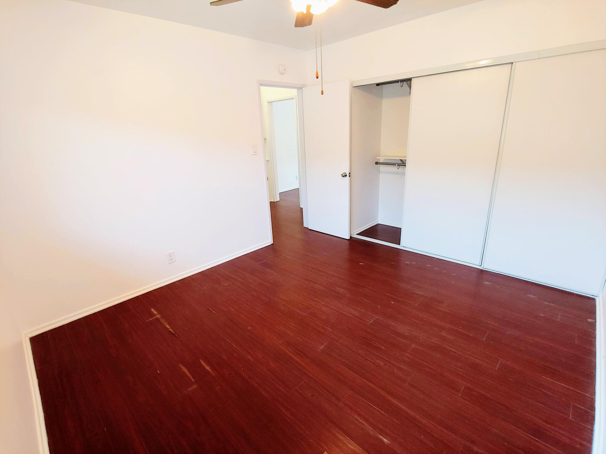 Building Photo - 3688 Redondo Beach Blvd