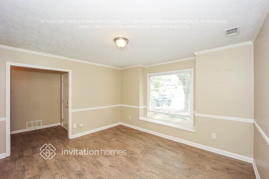 Building Photo - 2114 Shillings Chase Dr