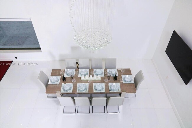 Building Photo - 6003 Umbrella Tree Ln