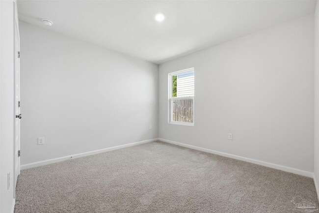 Building Photo - 5367 Peach Dr