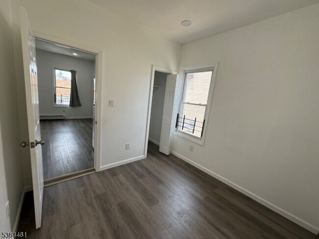 Building Photo - 53 17th Ave