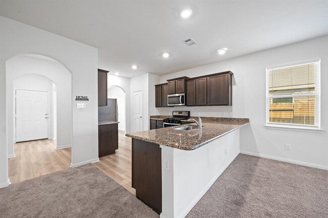 Building Photo - 569 Amberwood Pk Dr