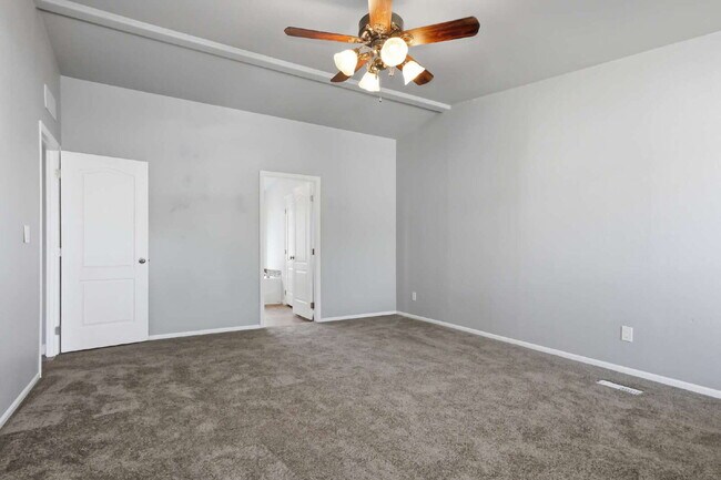 Building Photo - "Spacious 4-Bedroom Oasis with 2 Full Baths on Mount Rainier Ave, Las Vegas – Your Perfect Retrea...