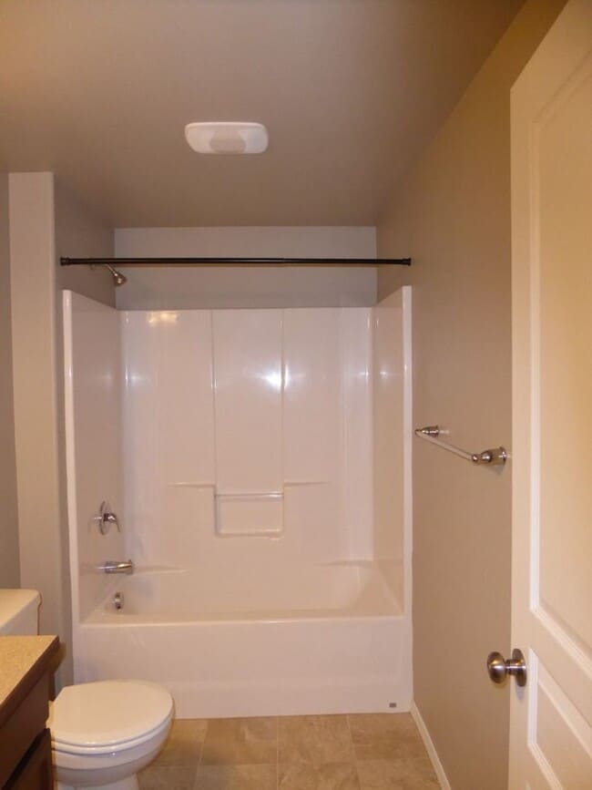 Building Photo - 21144 Darnel Ave