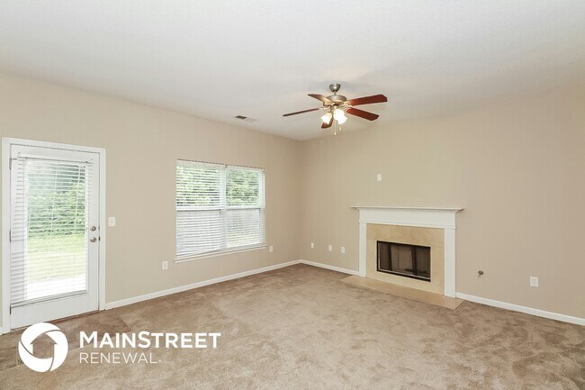 Building Photo - 5888 Bluegrass View