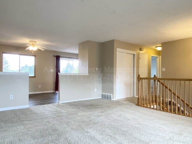 Building Photo - 6087 Del Rey Dr