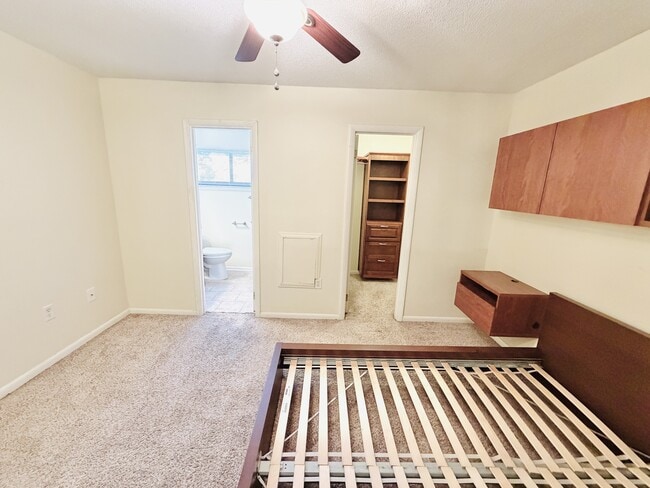 Building Photo - 405 Harbison Blvd