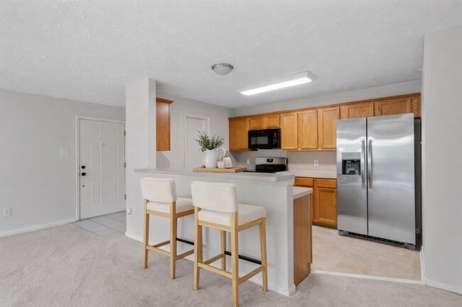 Building Photo - 8051 Bay Branch Dr