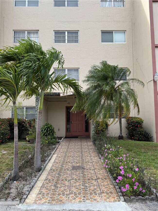 Primary Photo - 4046 NW 19th St