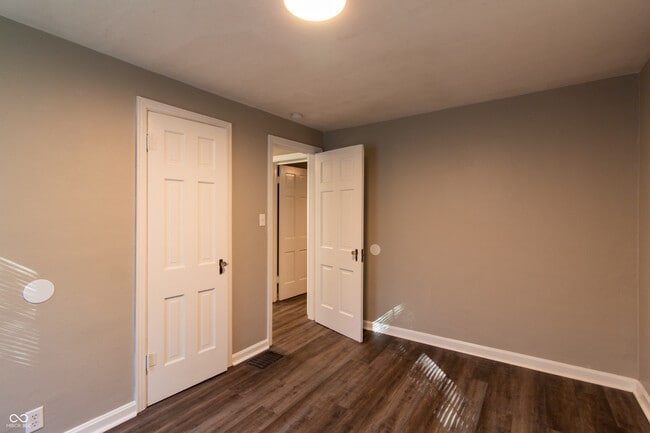 Building Photo - 612 Alexandria Pike