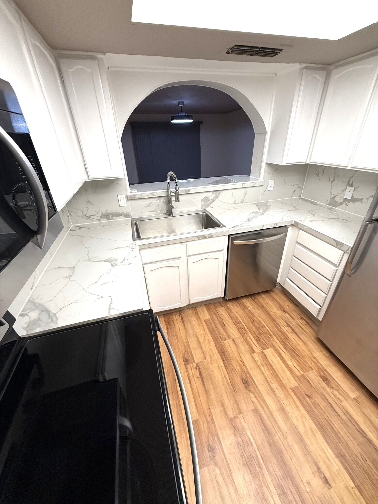 Building Photo - 4557 N O'Connor Rd