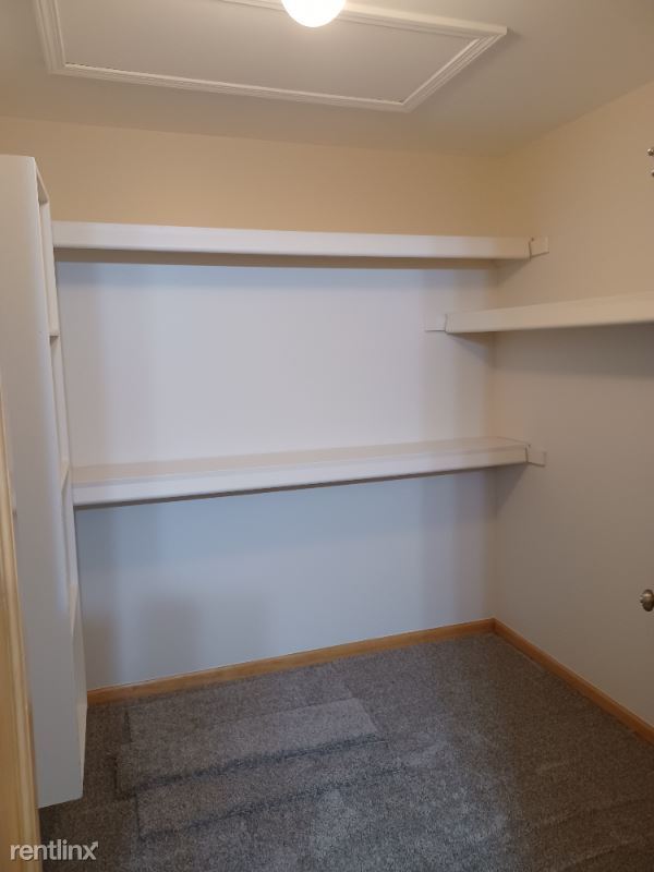 Building Photo - 2 br, 1 bath Condo - 2222 Frazho Rd