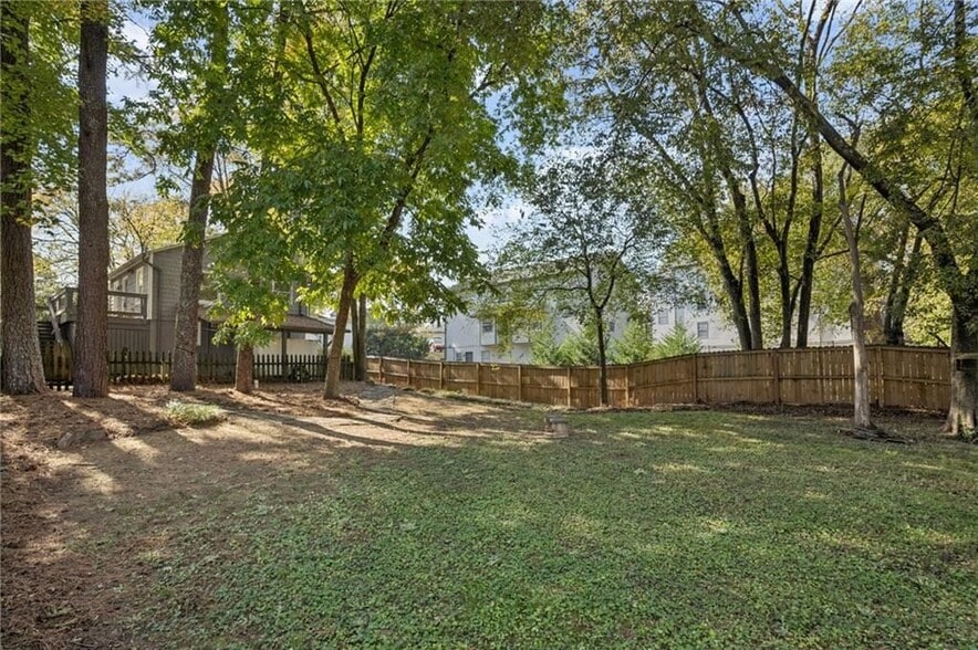 Building Photo - 1720 Marvin St NW