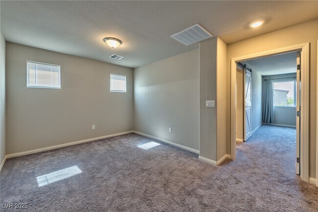 Building Photo - 3939 Lambent Ave