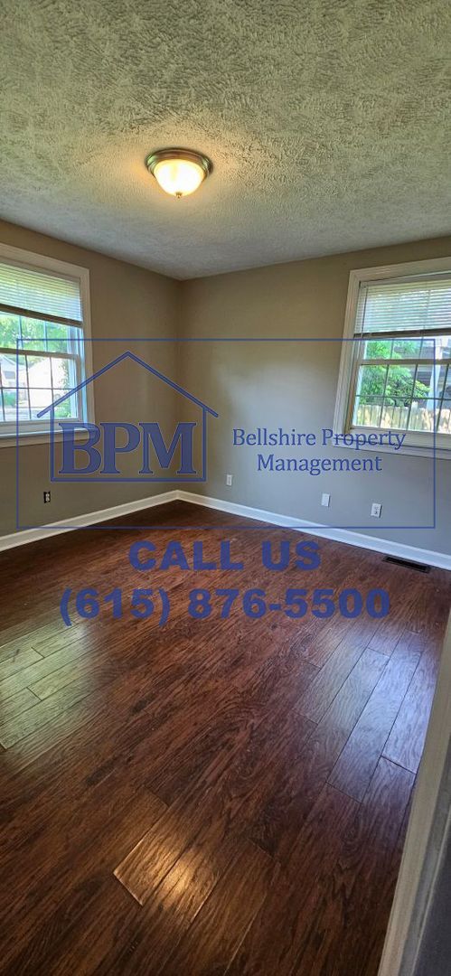 Building Photo - Charming 2-Bedroom Home for Rent in West N...