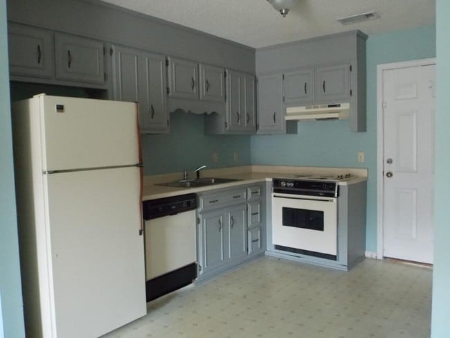 Building Photo - 140 Lanier Dr