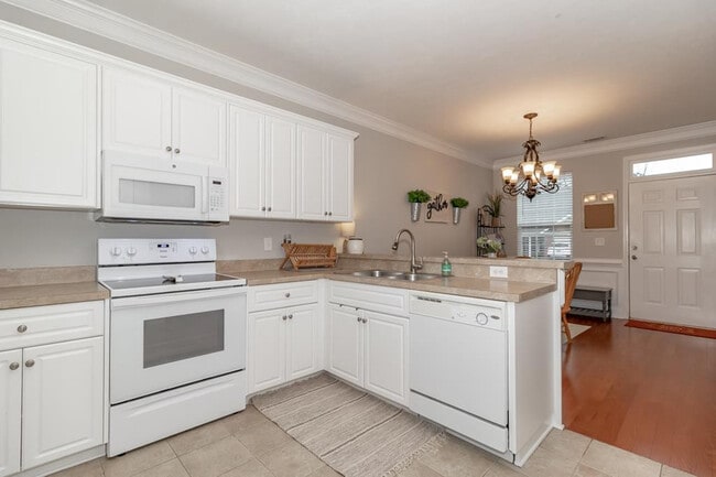 Building Photo - 434 Bowen Fls