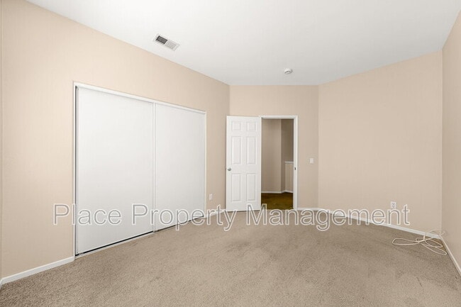 Building Photo - 6223 Avenida De Las Vistas