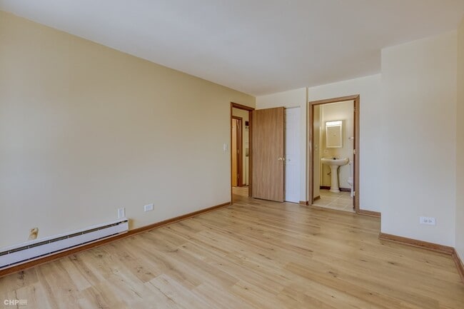 Building Photo - 431 Berkshire Dr