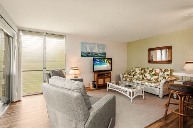 Building Photo - 1 Bedroom Furnished Condo on Alii Drive