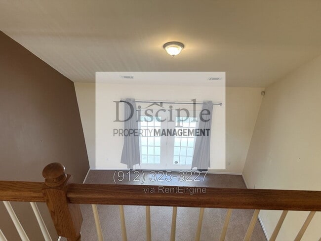 Building Photo - 169 Regency Cir