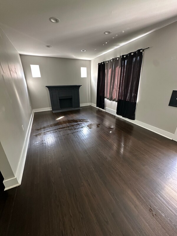 Building Photo - 3828 Nelson Dr
