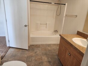 Building Photo - 2BD/2BA