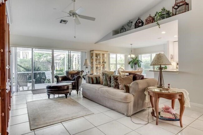 Building Photo - 5221 NW 65th Ave