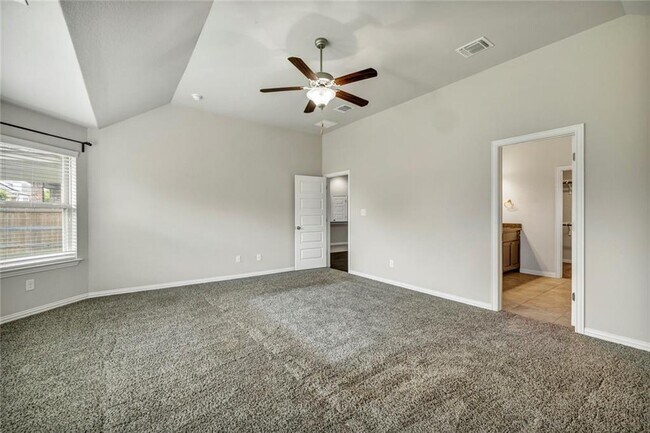 Building Photo - 2926 Diego Dr