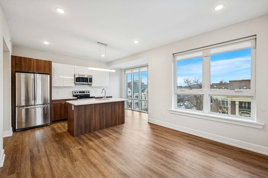 Interior Photo - Spruce Square