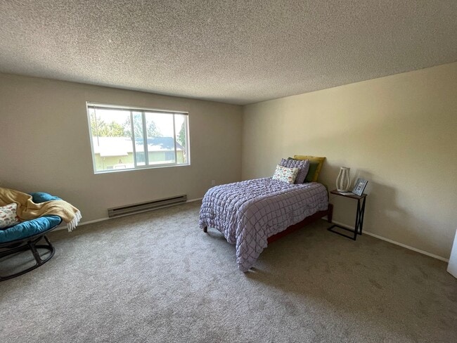Building Photo - Charming 2 Bedroom Condo in the Heart of T...