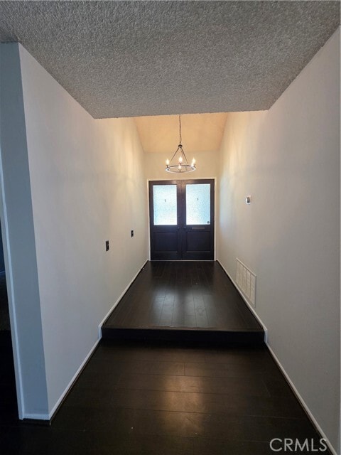 Building Photo - 23401 Vía Elisandra