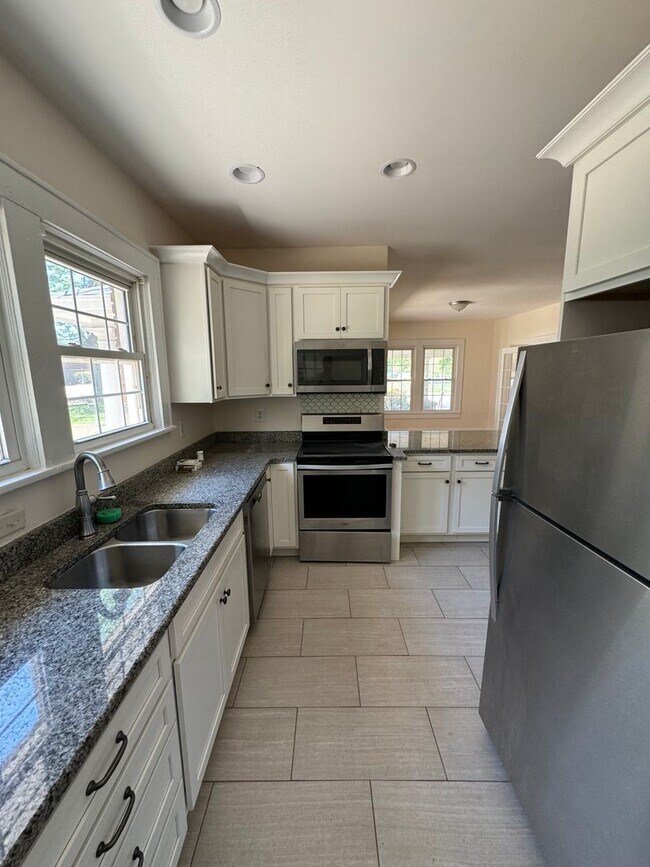 Building Photo - Single Family in Downtown Kings Mountain, NC