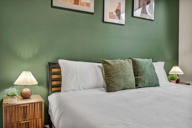 Building Photo - 2189 Cornell Rd