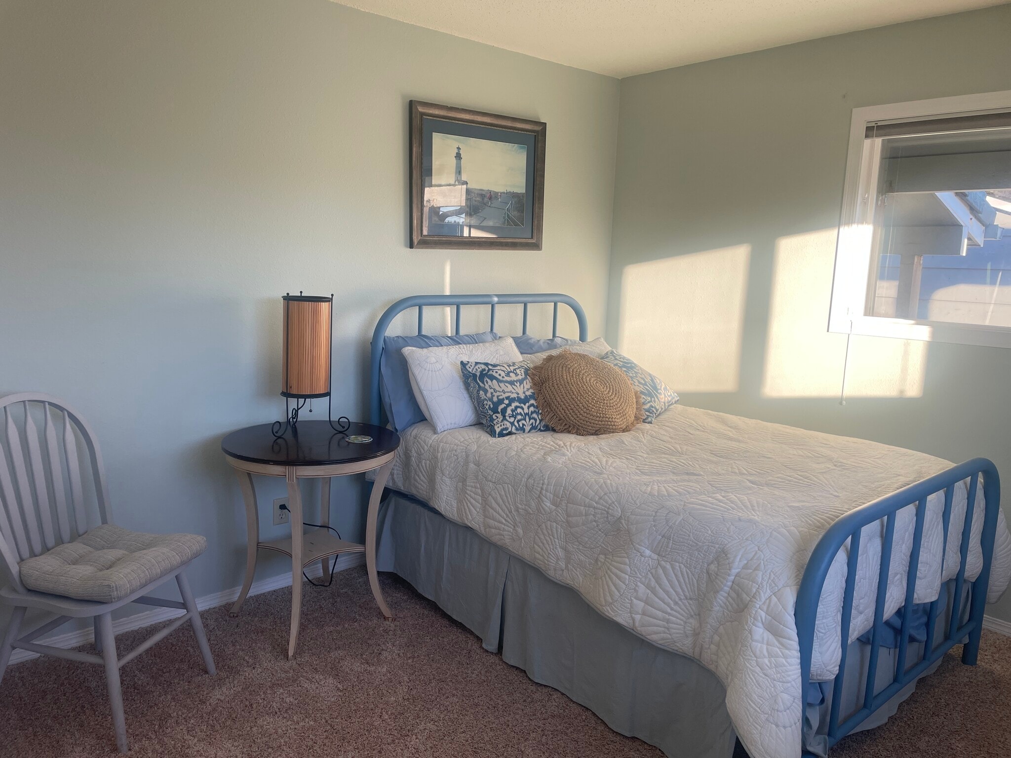 Building Photo - 257 SW Ebb Ave