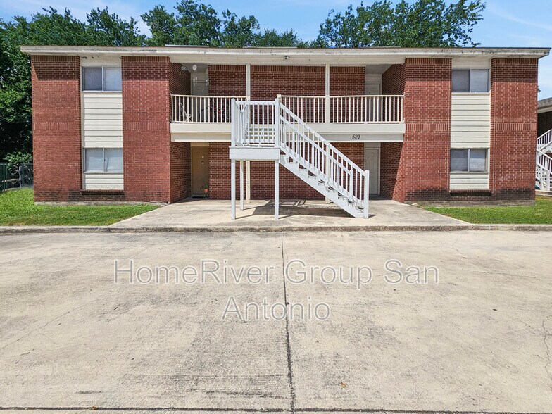 Building Photo - 529 Dukeway