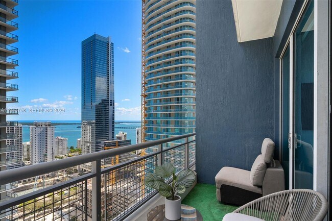 Building Photo - 60 SW 13th St