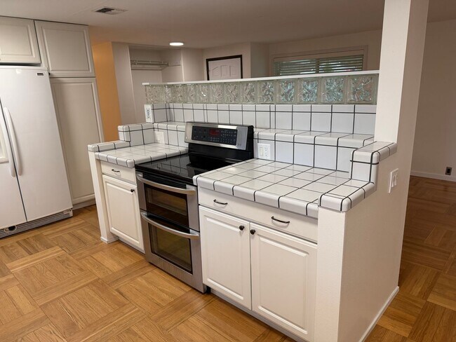 Building Photo - Beautiful 4 bedroom, 3 bathroom home in Eugene!