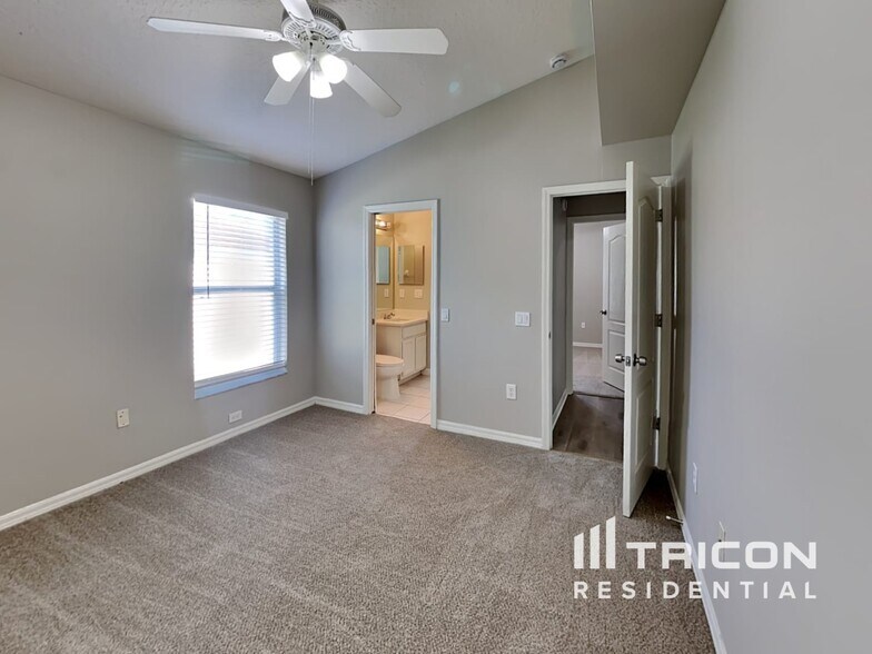 Building Photo - 6311 Chapel Pines Blvd