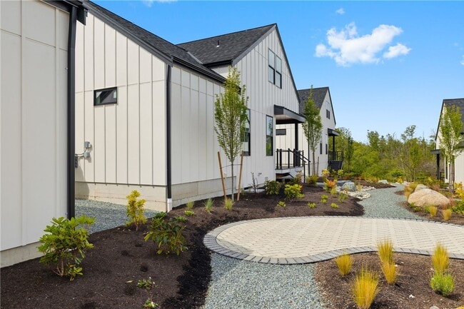 Building Photo - 3917 Crosswinds Ct