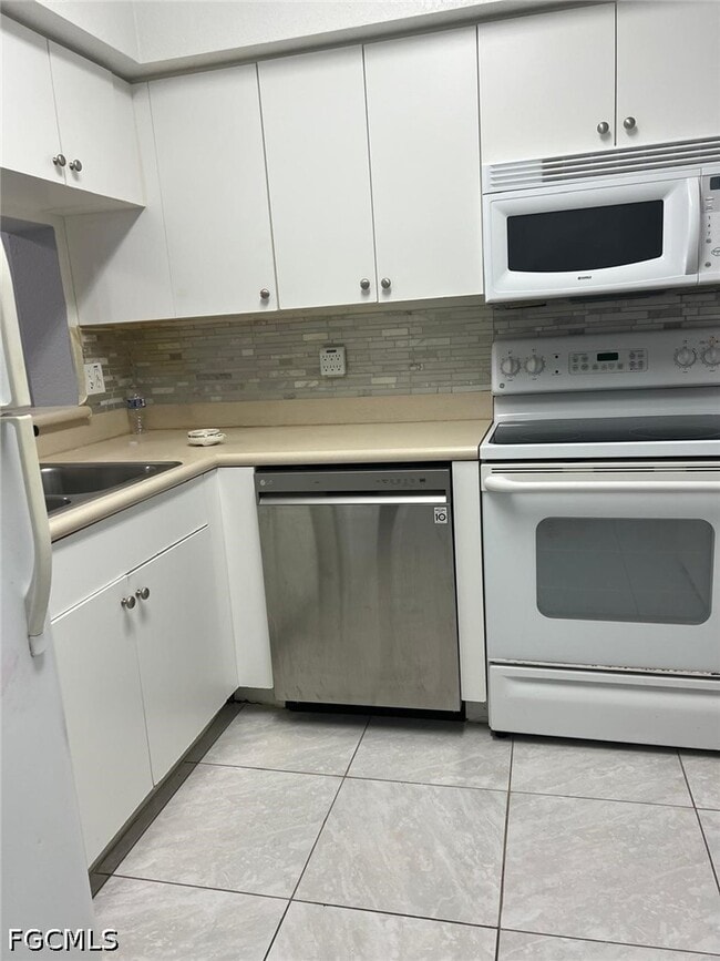 Building Photo - 8358 Bernwood Cove Loop