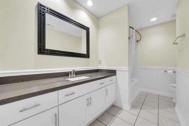 Building Photo - 3115 Creekside Dr