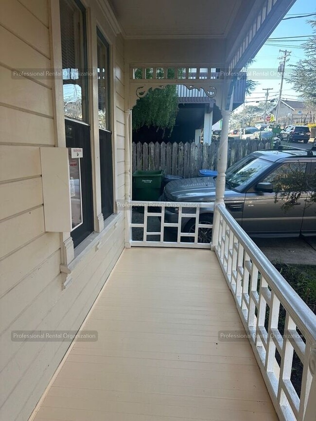 Building Photo - One bedroom Gem in Heart of Quaint, Historic West Petaluma