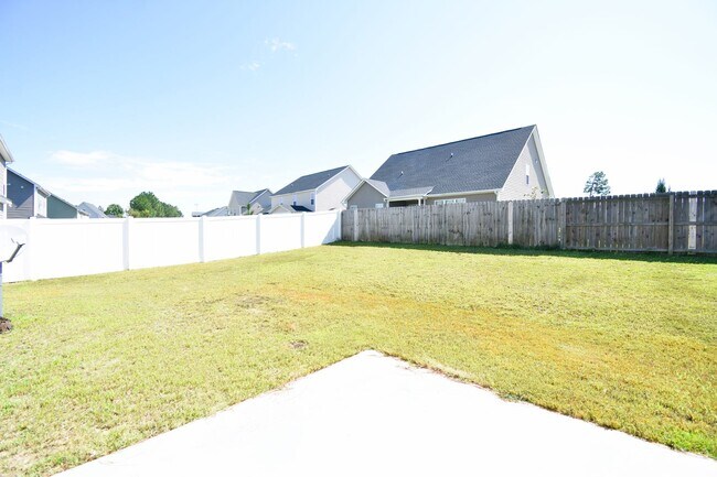 Building Photo - 54 Pittfield Run