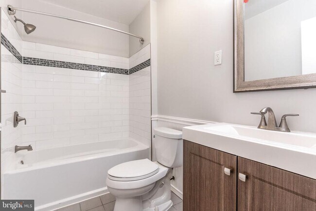 Building Photo - 4413 Romlon St