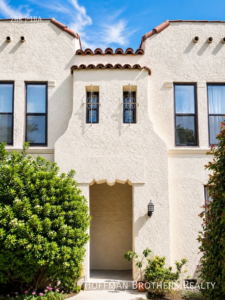 Building Photo - 4526 Edgewood Pl