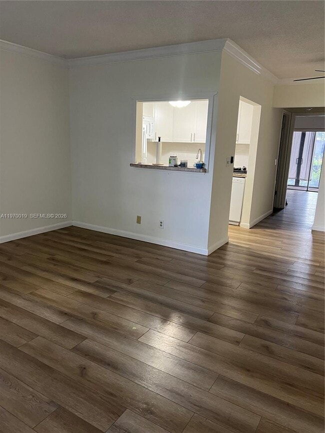 Building Photo - 247 Coventry K